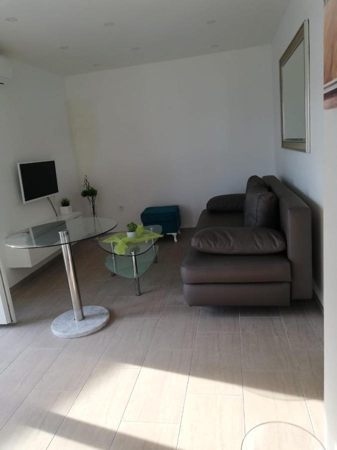 Apartmani Deluxe جاسينايس المظهر الخارجي الصورة
