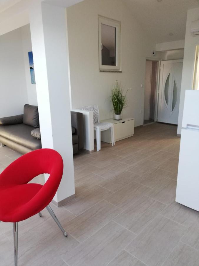 Apartmani Deluxe جاسينايس المظهر الخارجي الصورة