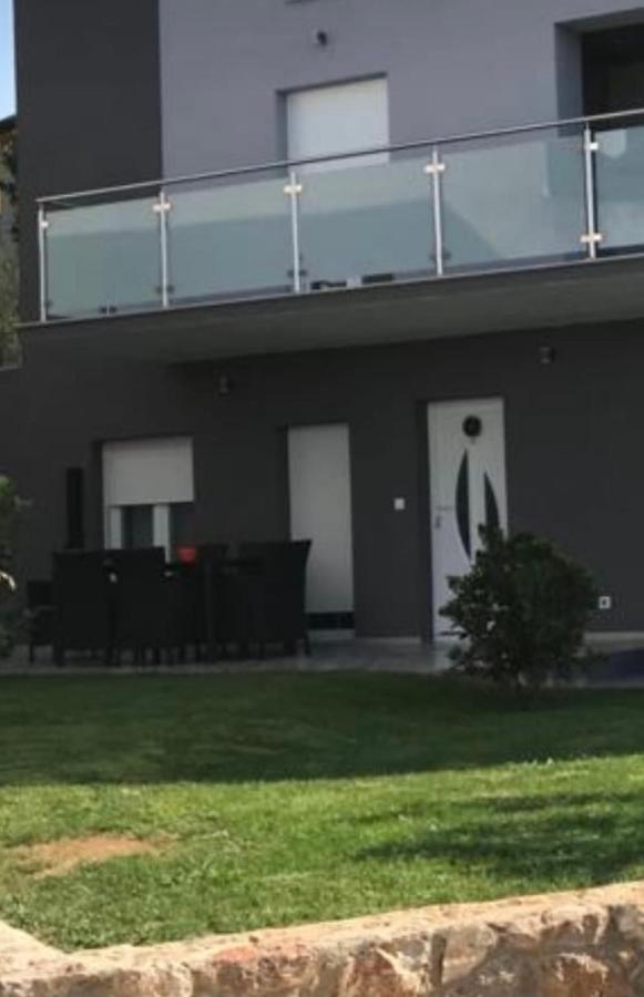 Apartmani Deluxe جاسينايس المظهر الخارجي الصورة